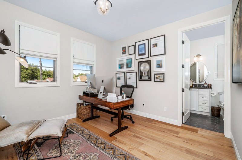 Calle Pedregal Colonia los Robles cuarto daptado para oficina